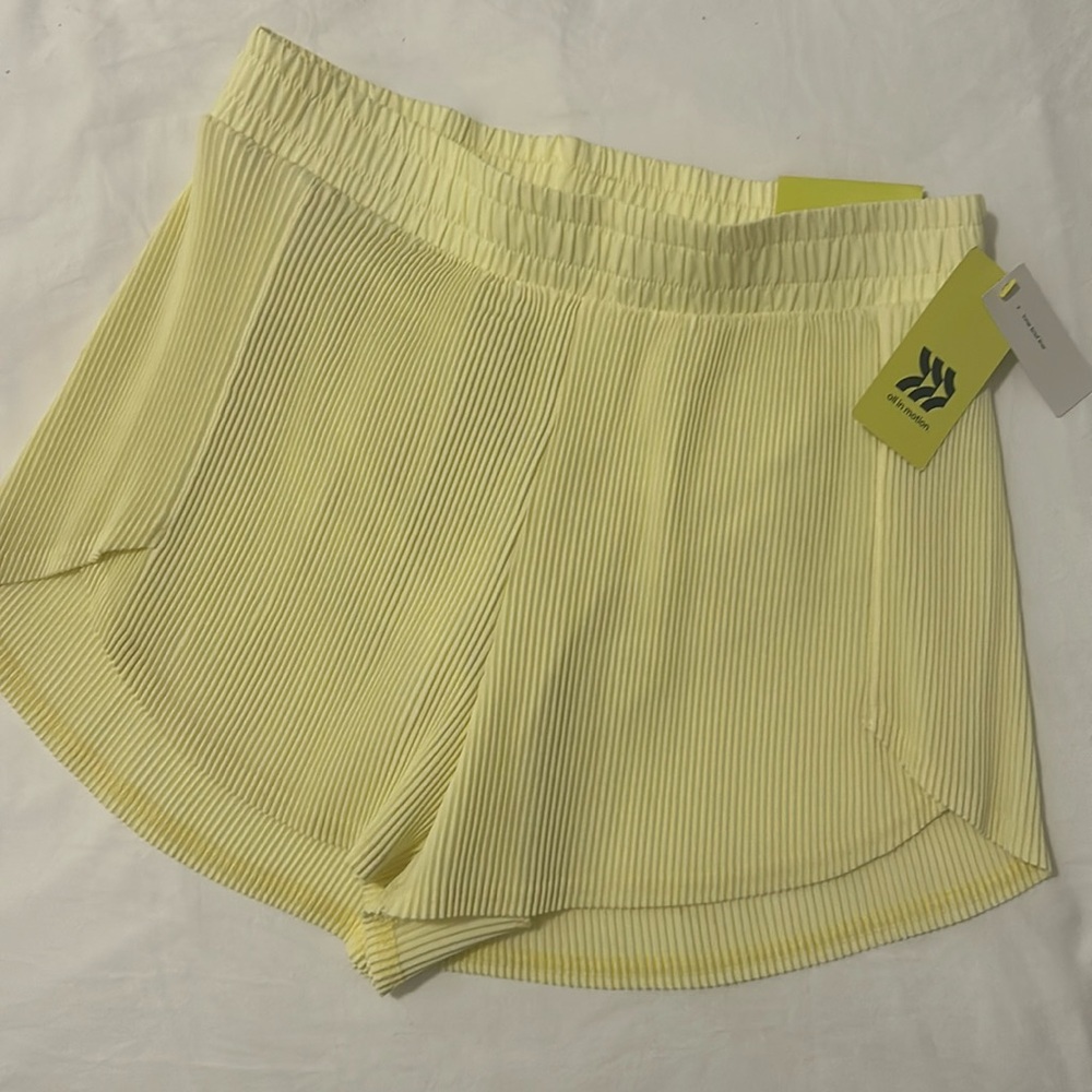 Athletic shorts
